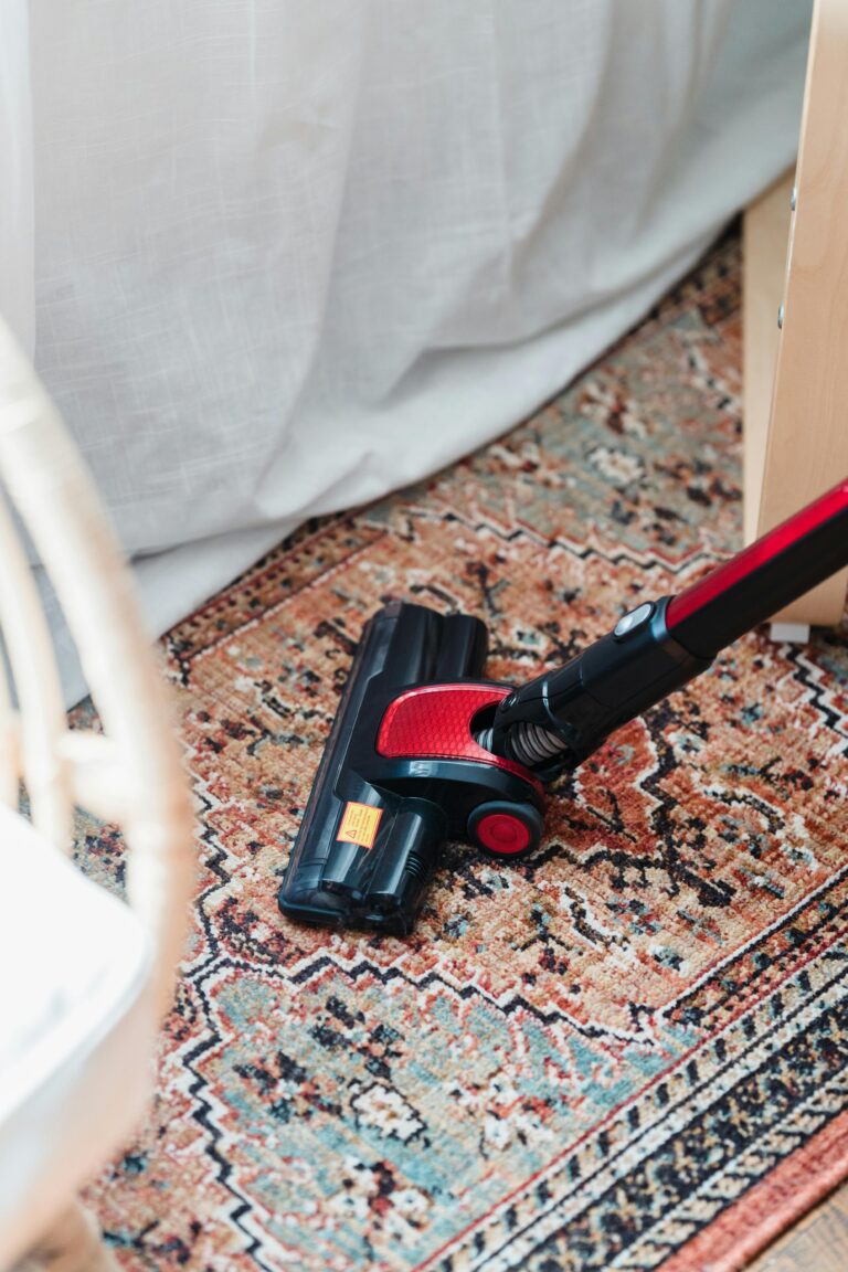 Carpet Cleaning vs Deep Carpet Cleaning – What’s the Difference?